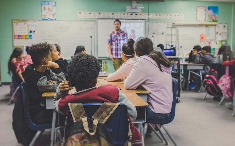Early High School (Grades 9–10)